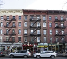 187 Bedford Ave in Brooklyn, NY - Foto de edificio - Building Photo