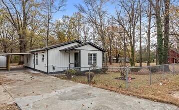 309 Cody St in Durham, NC - Building Photo - Building Photo