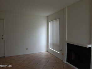 5261 Perkins Rd in Oxnard, CA - Foto de edificio - Building Photo