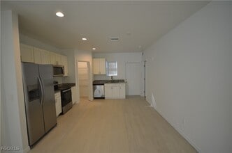 3306 Bassie Ct in Ft. Myers, FL - Building Photo - Building Photo