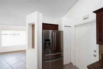 1289 Majesty Terrace in Weston, FL - Building Photo - Building Photo