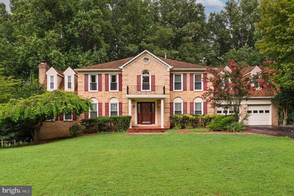 14917 Brownstone Dr in Burtonsville, MD - Building Photo