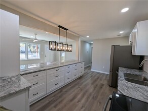 2956 Laguna Dr in Decatur, GA - Building Photo - Building Photo