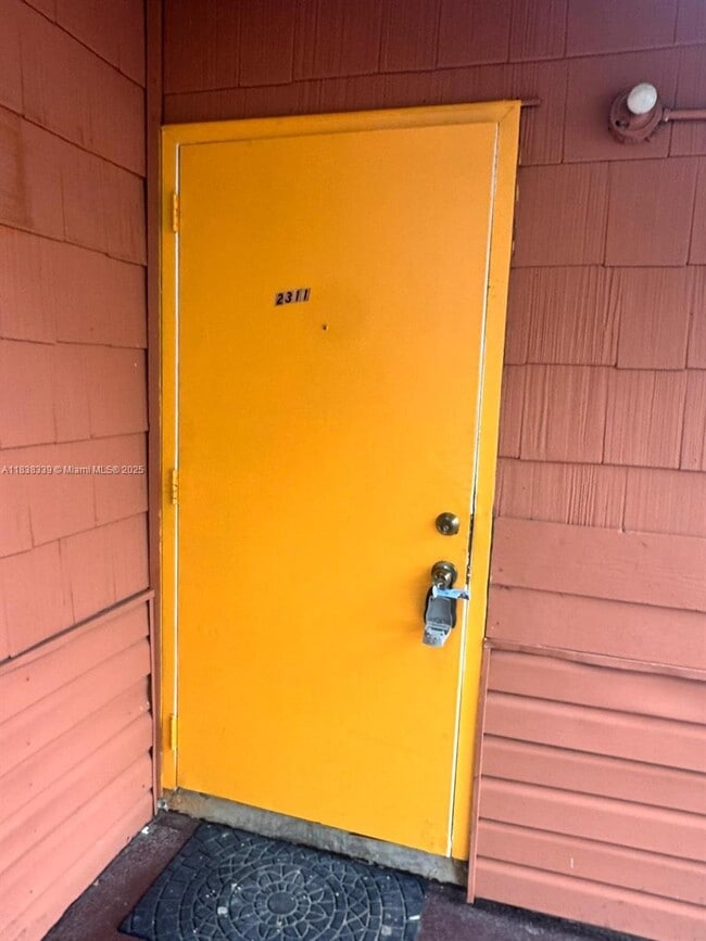 2311 NW 55th Ave in Lauderhill, FL - Building Photo - Building Photo