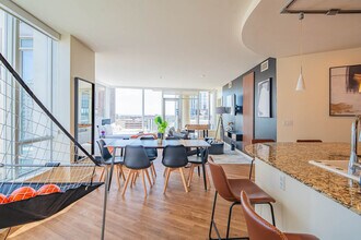 44 W Monroe St, Unit SI ID1389218P in Phoenix, AZ - Building Photo - Building Photo