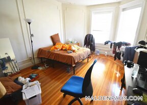 92 Maple St in Malden, MA - Building Photo