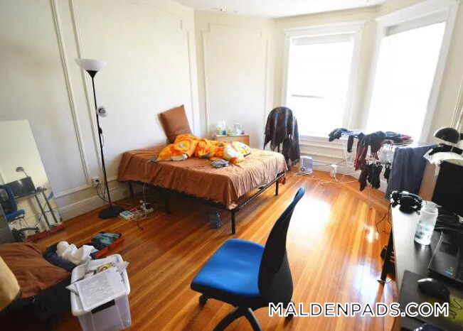 92 Maple St in Malden, MA - Building Photo