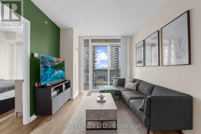 5025-5025 Four Springs Ave in Mississauga, ON - Building Photo - Building Photo