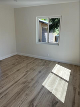 249 W Linden Ave, Unit A in Burbank, CA - Building Photo - Building Photo