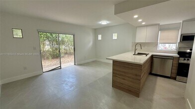 3597 SW 17th St in Miami, FL - Building Photo - Building Photo
