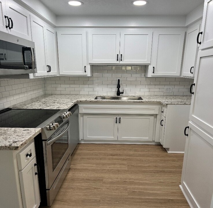 Arizonian Apartments in Downey, CA - Building Photo