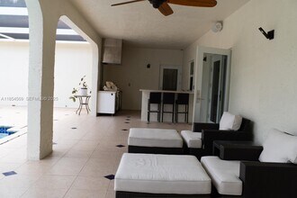 6739 Skyline Dr in Delray Beach, FL - Building Photo - Building Photo