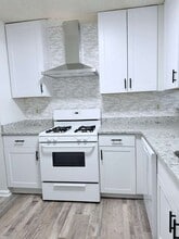 1210 Oakplace Dr SW, Unit A in Marietta, GA - Foto de edificio - Building Photo