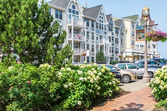 Pier Village Apartments in Long Branch, NJ - Building Photo - Building Photo