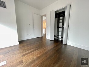 East 44th Street in New York, NY - Building Photo - Building Photo