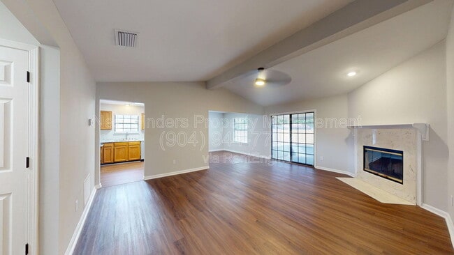 1012 Dorwinion Dr in Jacksonville, FL - Building Photo - Building Photo