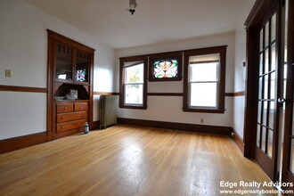 69 Hobart St, Unit 1 in Boston, MA - Building Photo - Building Photo