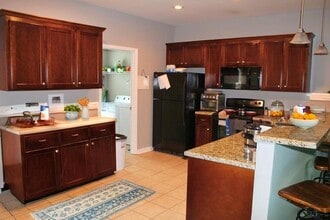 136 Herschel Dr in Statesboro, GA - Building Photo - Building Photo