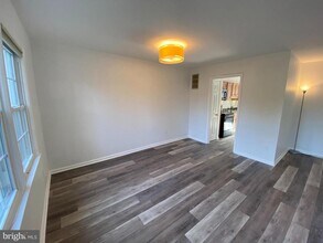 3116 Cedar Grove Dr in Fairfax, VA - Building Photo - Building Photo