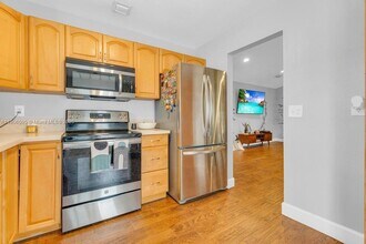 1499 Yellowthroat St in Homestead, FL - Building Photo - Building Photo