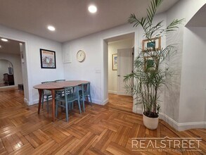 Stunning 3br/2 Bath in Prime Carroll Gardens, Unit 1 in Brooklyn, NY - Building Photo - Building Photo