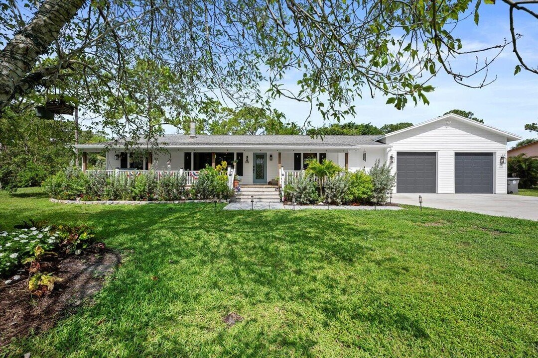 17165 128th Trail N in Jupiter, FL - Foto de edificio