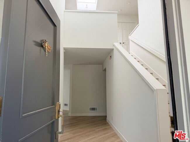 12 Moss Glen in Irvine, CA - Building Photo - Building Photo