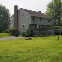 19 B Blackstone St in Mendon, MA - Building Photo - Building Photo