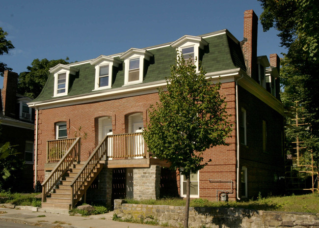 17-19 Regent St in Roxbury, MA - Foto de edificio - Building Photo