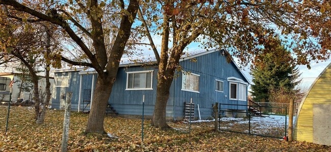 property at 3301 W Hudlow Dr