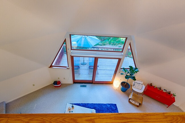 18 Huckleberry Heights in Cazadero, CA - Building Photo - Building Photo