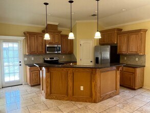 2565 Sands Dr in Corpus Christi, TX - Building Photo - Building Photo