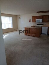 1306 Arthur Ave in Charleston, IL - Foto de edificio - Building Photo