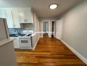 5 Ellery Pl, Unit 41T in Cambridge, MA - Building Photo - Building Photo
