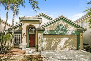 9823 N Grand Duke Cir in Tamarac, FL - Building Photo