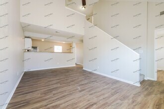 7134 Agnes Ave in Kansas City, MO - Building Photo - Building Photo