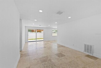 1601 Pennsylvania Ave NE in St. Petersburg, FL - Building Photo - Building Photo