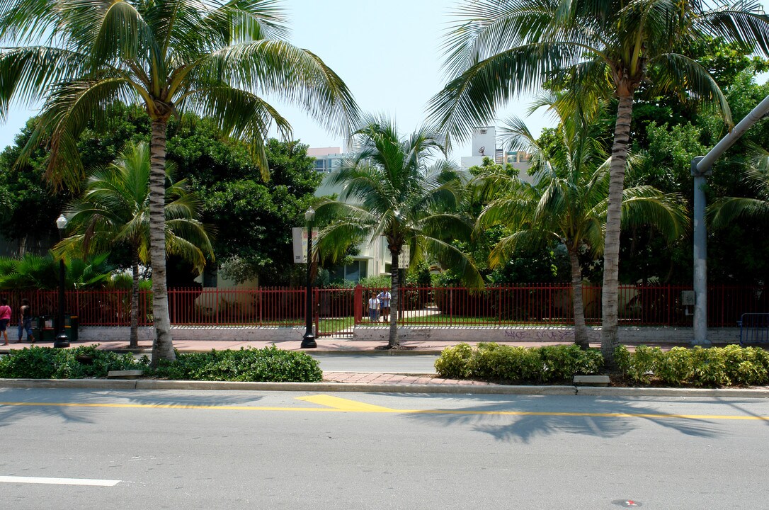 Campton Apartments in Miami Beach, FL - Foto de edificio