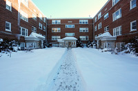 Summerdale Court Of Budlong Woods in Chicago, IL - Building Photo - Building Photo