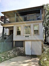 1107 E Gorham St, Unit 1 in Madison, WI - Foto de edificio - Building Photo