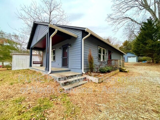 125 Ashwood Rd in Hendersonville, NC - Building Photo - Building Photo