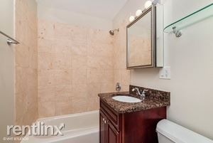 3007 N Clifton Ave in Chicago, IL - Building Photo - Building Photo