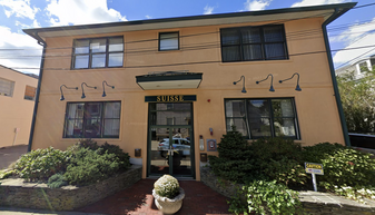 31 Channing St, Unit 1 in Newton, MA - Building Photo