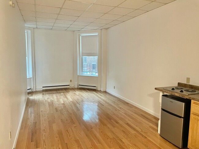 854 Beacon St, Unit 2 in Boston, MA - Building Photo - Building Photo