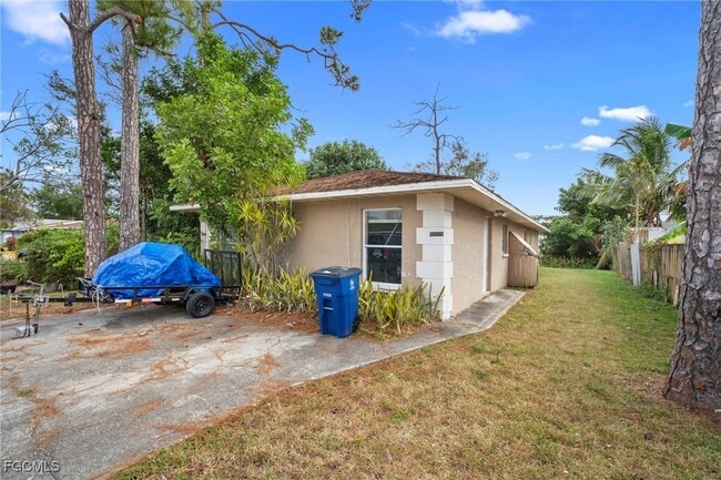 5449 Tenth Ave in Ft. Myers, FL - Building Photo - Building Photo