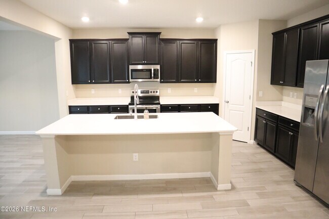 6816 Crosby Falls Dr in Jacksonville, FL - Building Photo - Building Photo