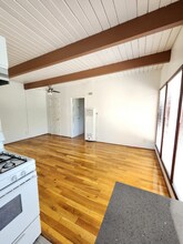 1909 Beachwood Dr in Los Angeles, CA - Building Photo - Building Photo