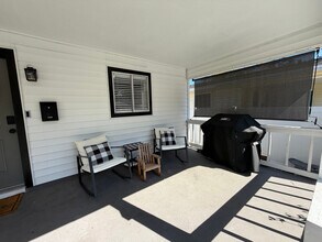 611 16th Ave S in St. Petersburg, FL - Foto de edificio - Building Photo