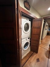 1016 S Euclid Ave in Pasadena, CA - Foto de edificio - Building Photo