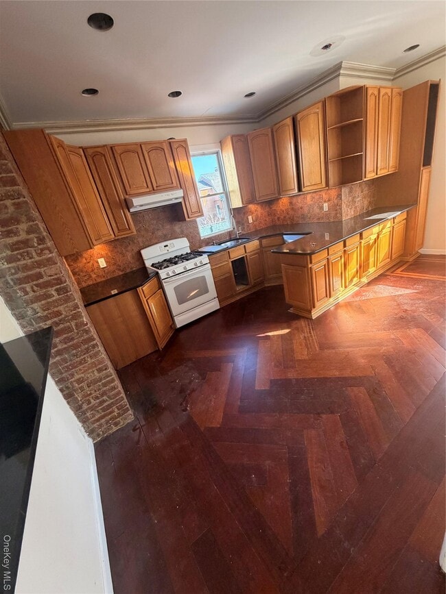 property at 16 Wallace Ave